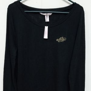 NWT Women's Victoria Secret Angel Long Sleeve Sweater, Black, Size Medium.